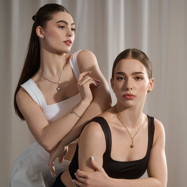 Passion stud earrings