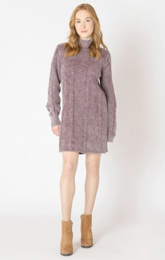 robe pull à col montant et torsades