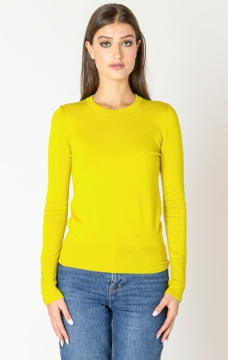 Pull fin à poignets boutonnés