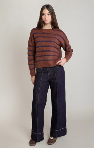 STRIPE CREWNECK SWEATER