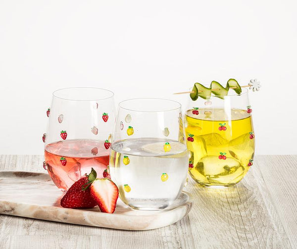 Verre à vin sans pied avec citrons