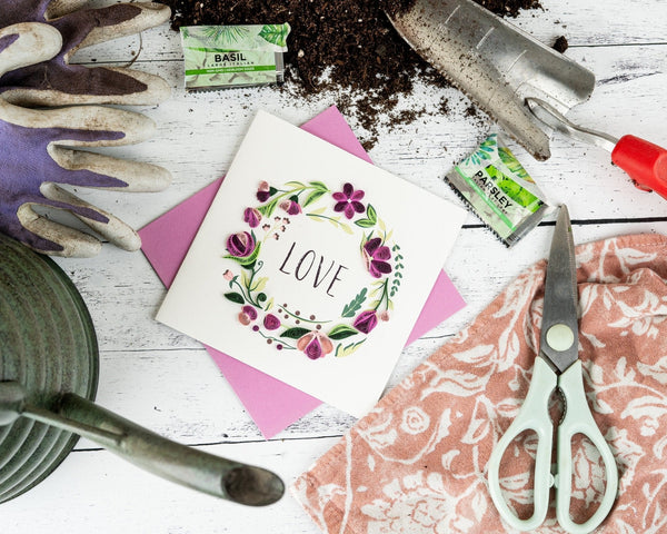 Carte de vœux florale LOVE en quilling