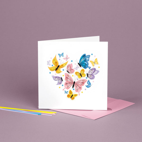 Carte de vœux papillon cœur en quilling