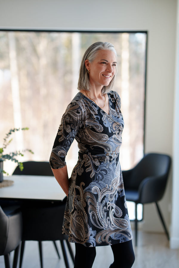 Robe Mattawin Paisley