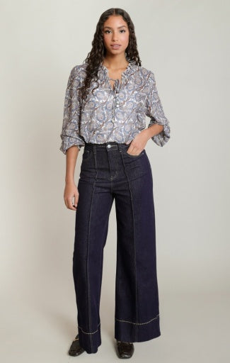 BALLON SLEEVED BLOUSE