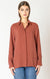 Blouse fluide à boutons dans le dos